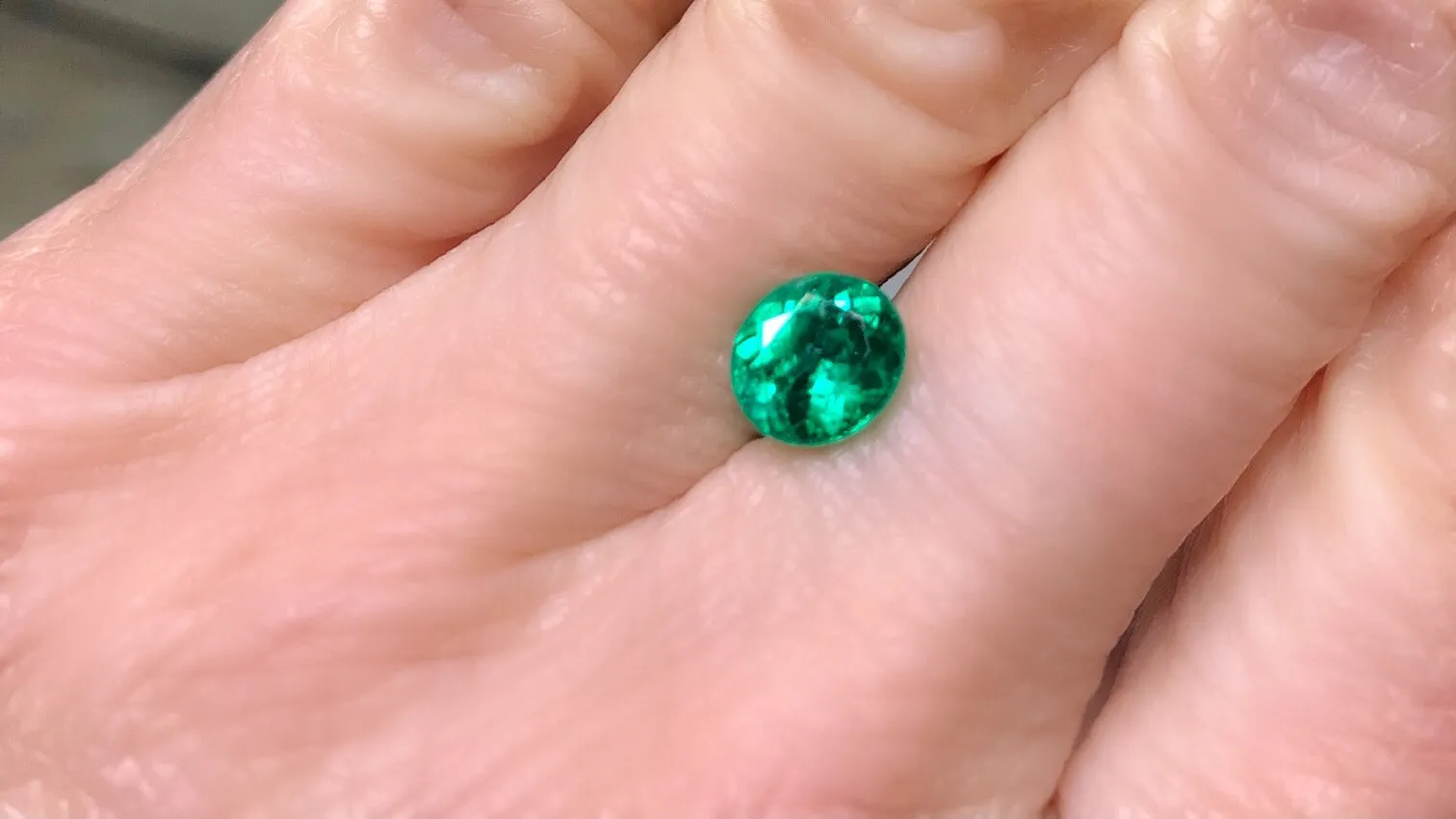 1.37 Carat Emerald Gemstone, GIA Certified