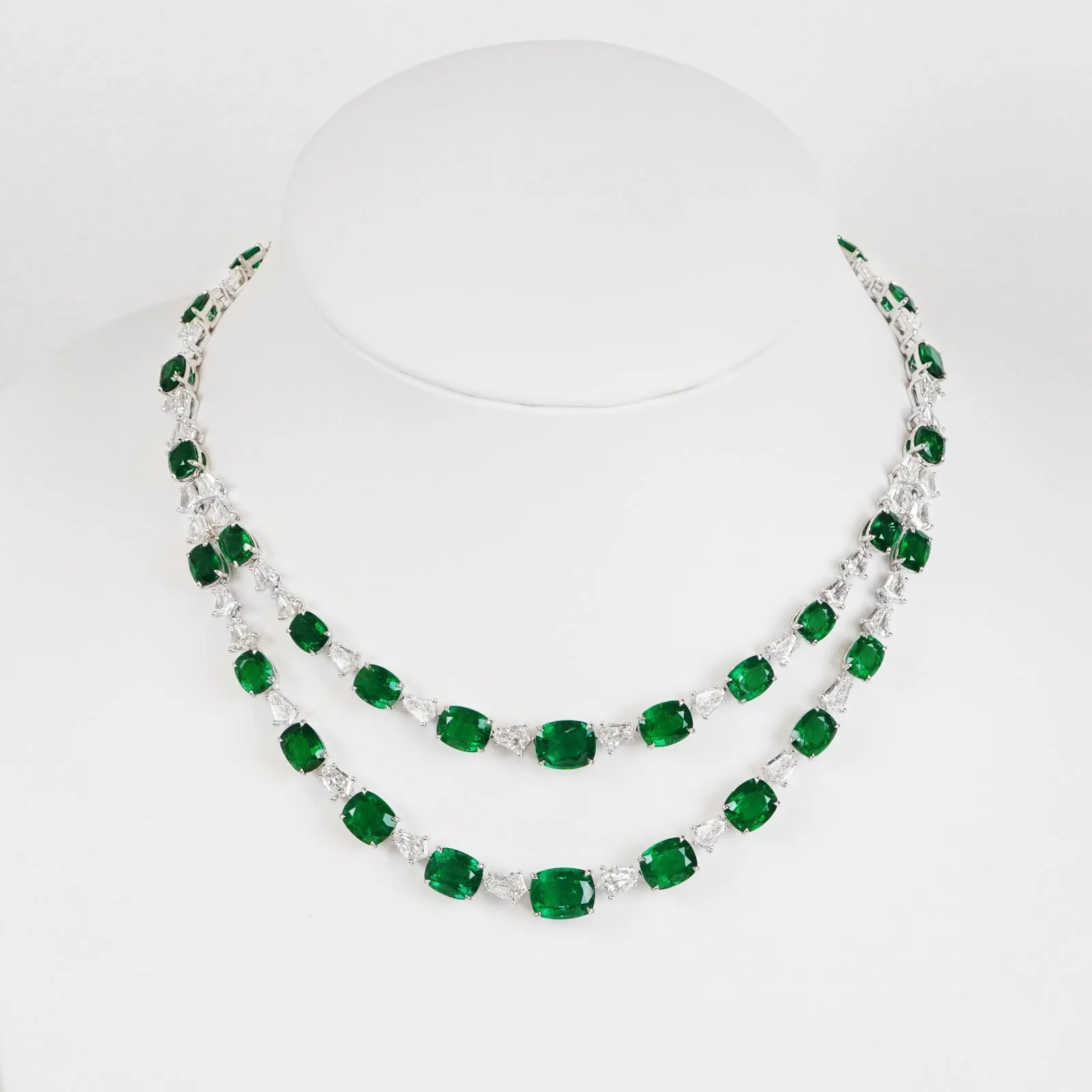 66.95 cts Emerald with Kites Diamond Necklace (ENQUIRE)