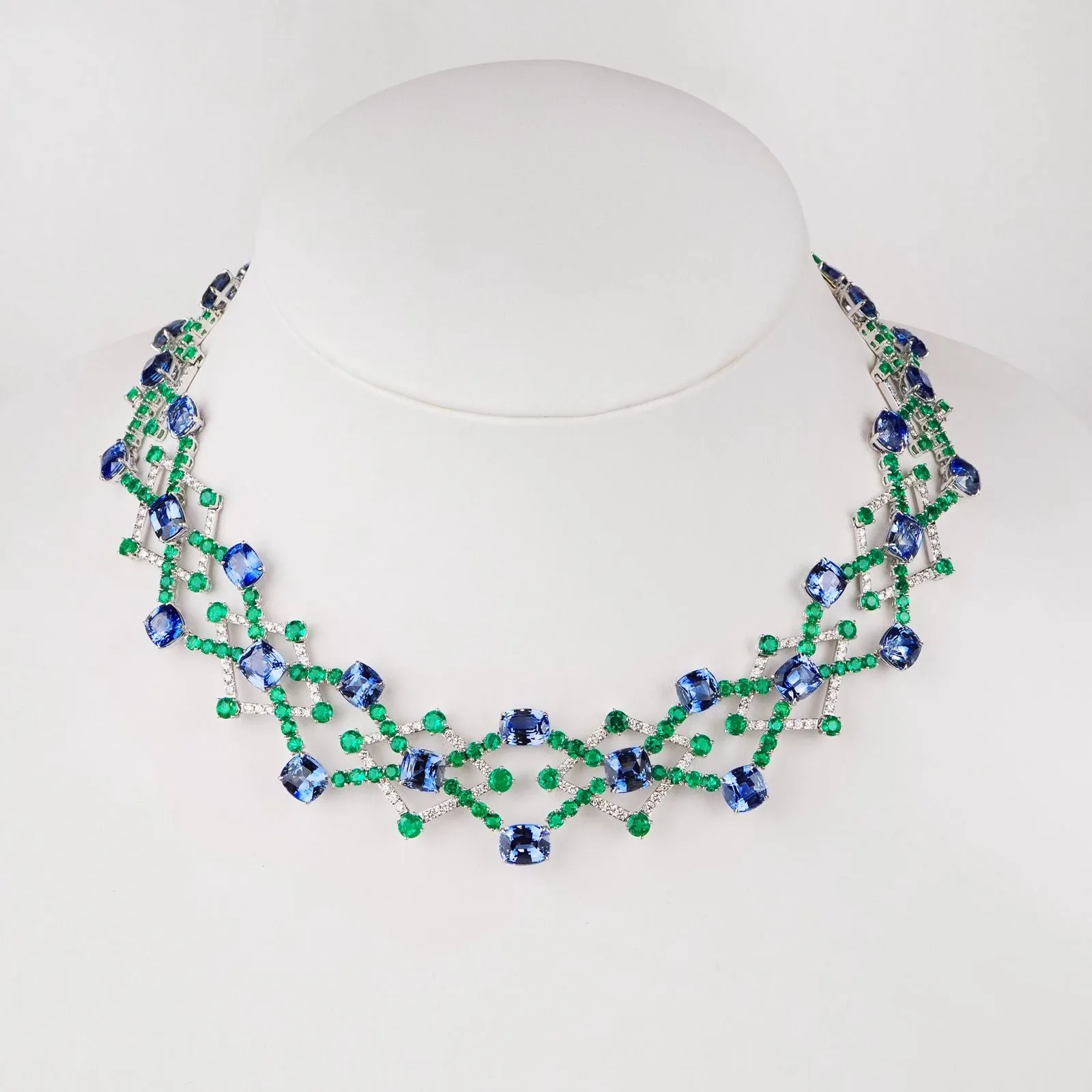 94.65 / 30.67 cts Blue Sapphire with Emerald Necklace (ENQUIRE)