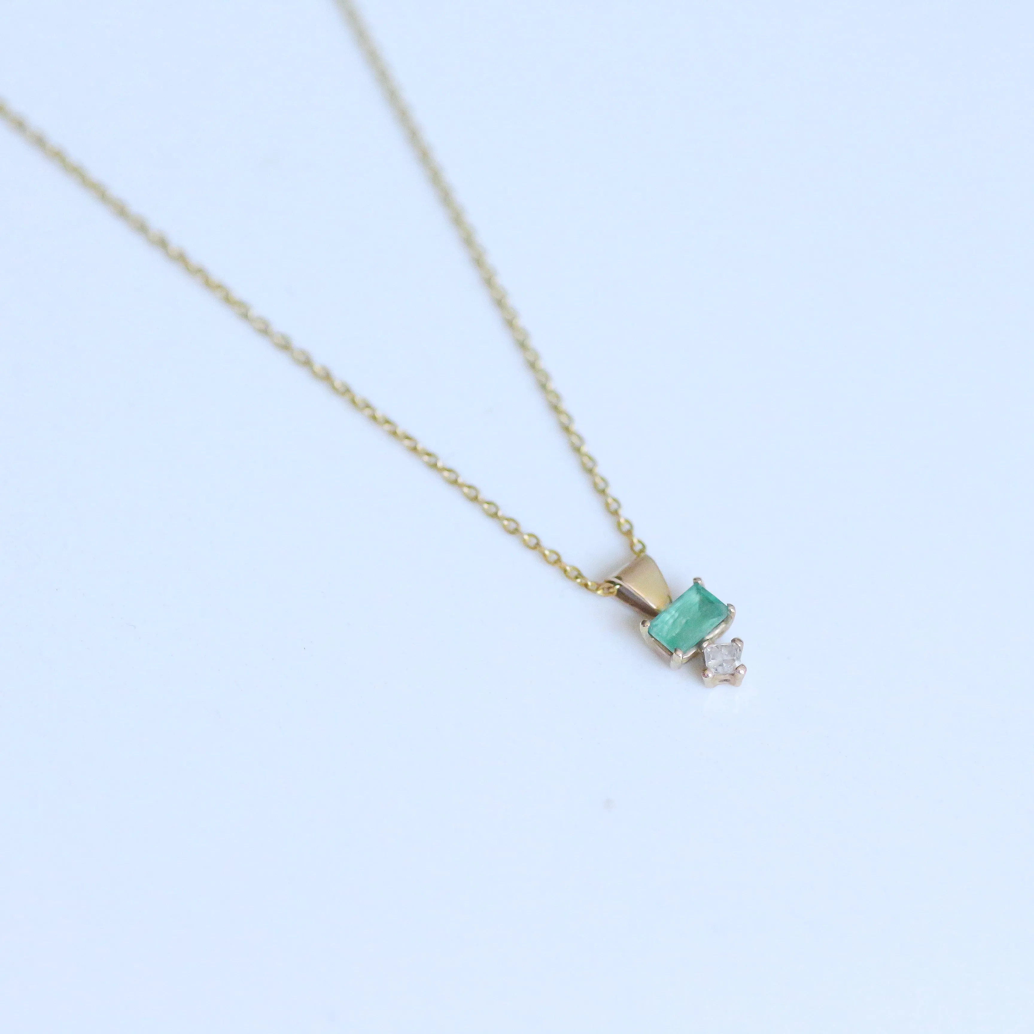 Aurora necklace 14k gold