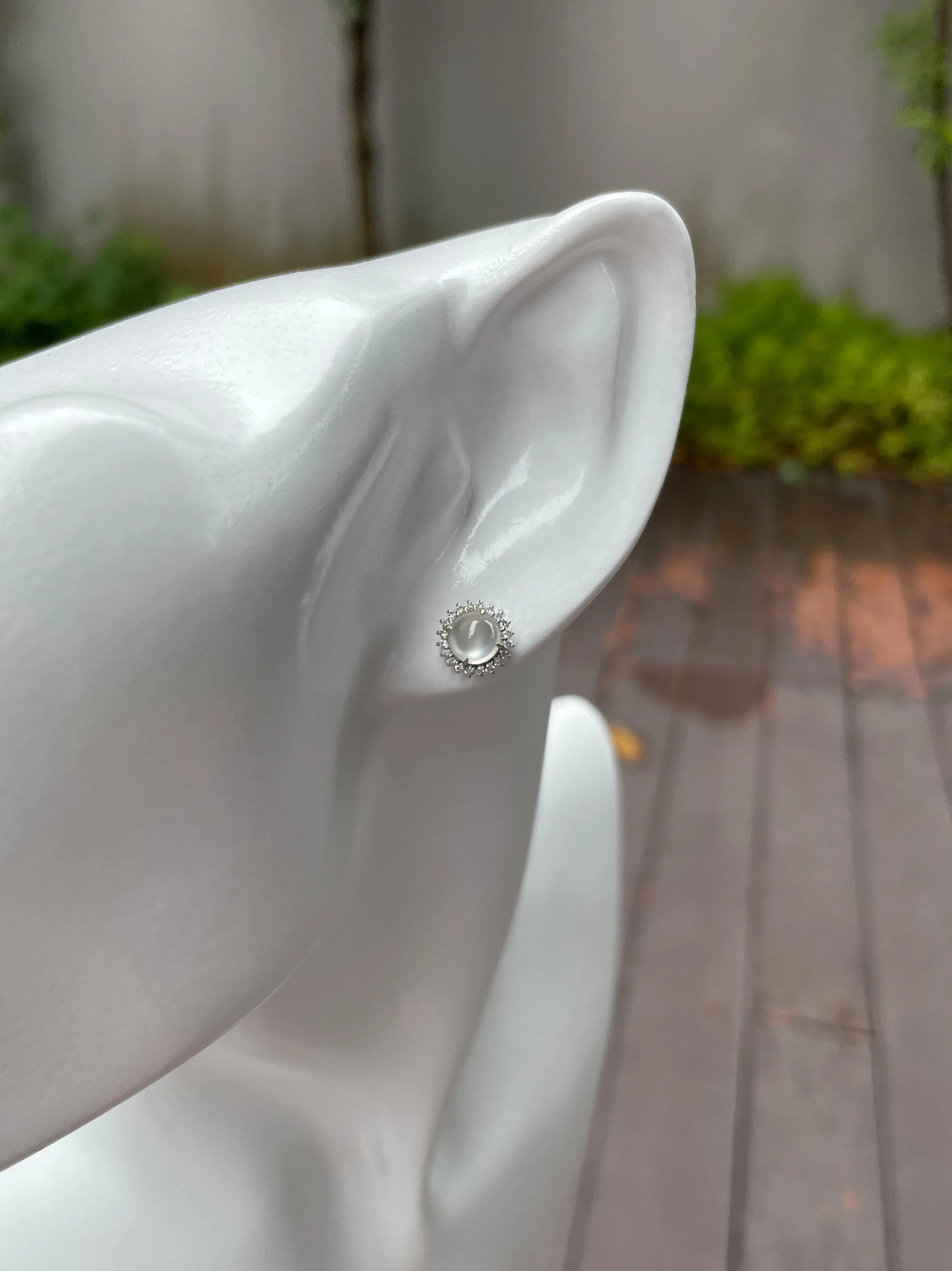 Glassy Jadeite Cabochon Earrings (NJE024)