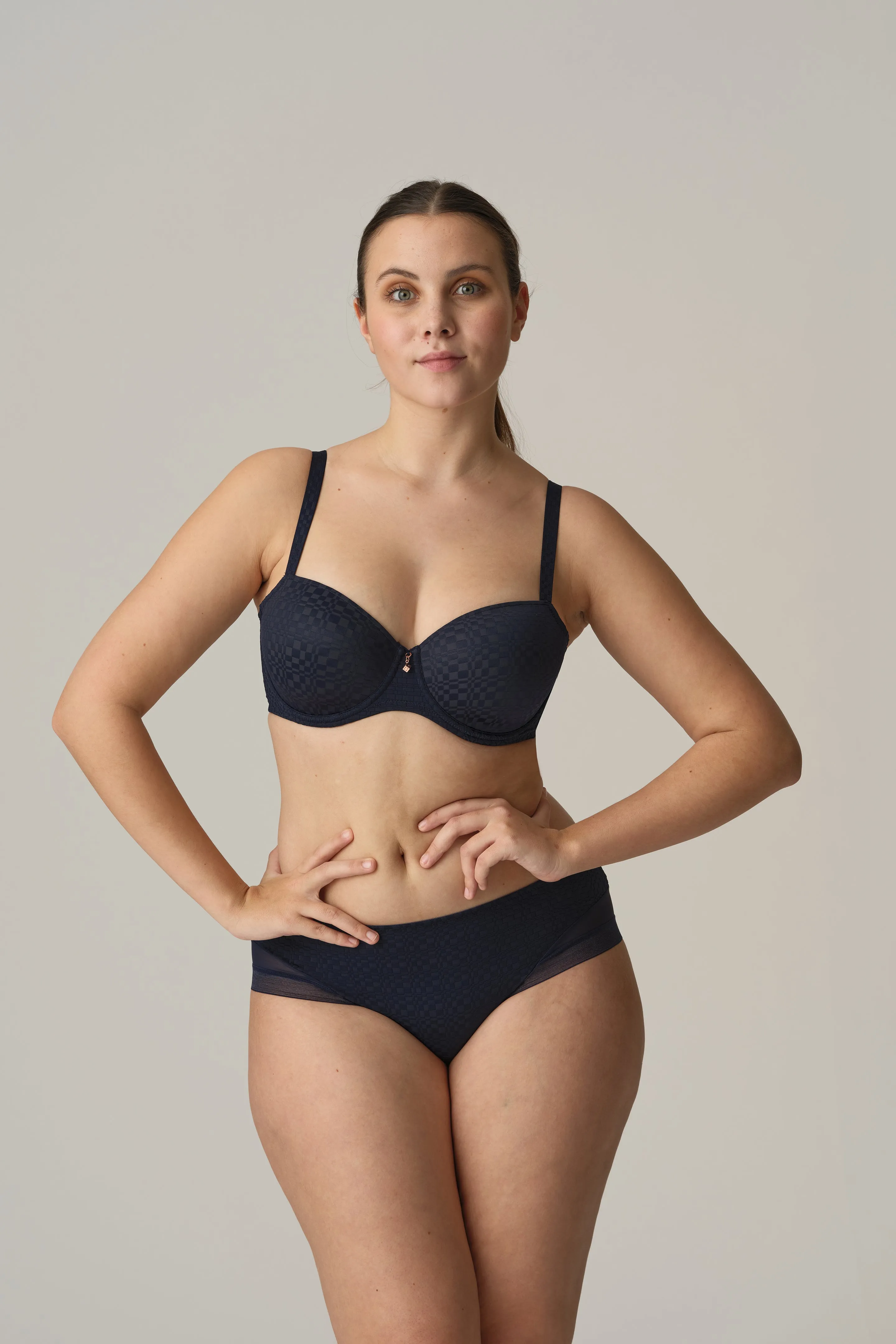 Prima Donna Twist Balcony Bar - Yelapa in Majestic Blue